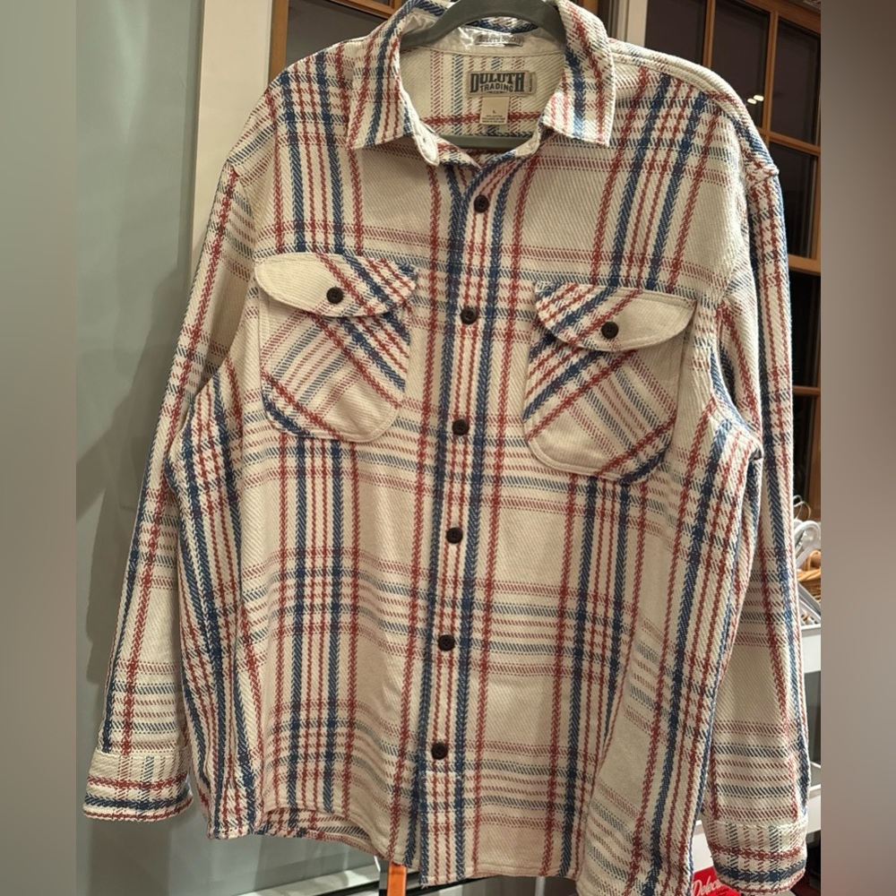 Duluth Trading Co  UnTucked woven Cotton Cream and Red Plaid Shirt Men’s Large
